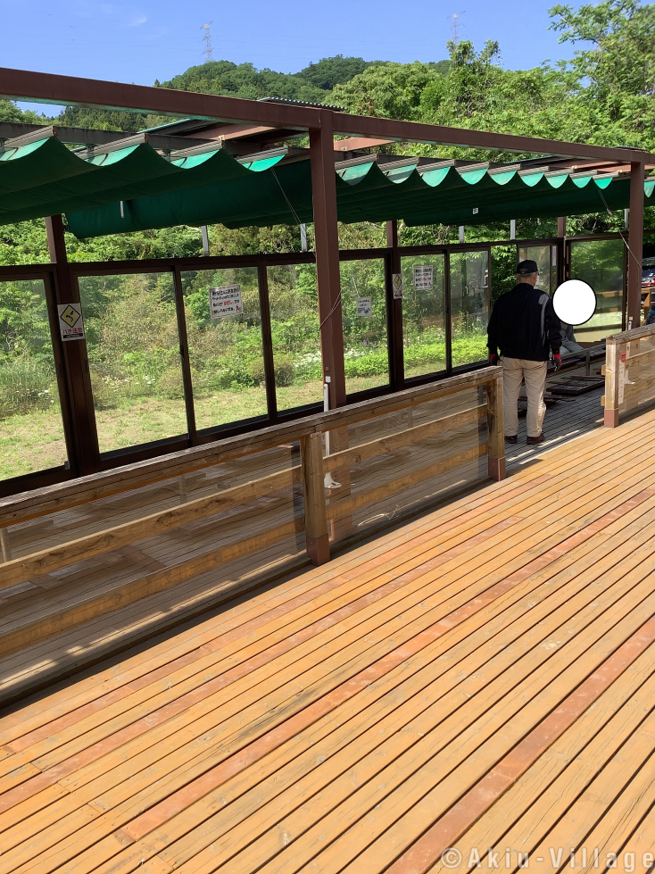 足湯【茶っぽりん】工事のため休止します